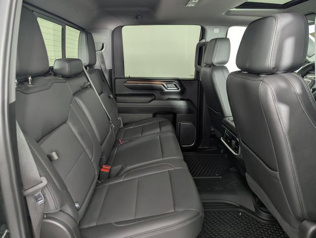 Used 2024 GMC Sierra 3500 Denali w/ Technology Package image 19