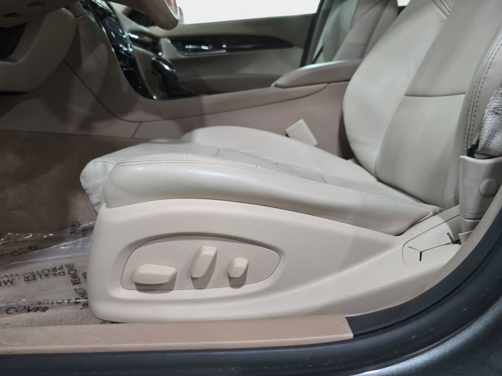 Used 2016 Cadillac ATS Luxury w/ Safety and Security Package RWD image 27