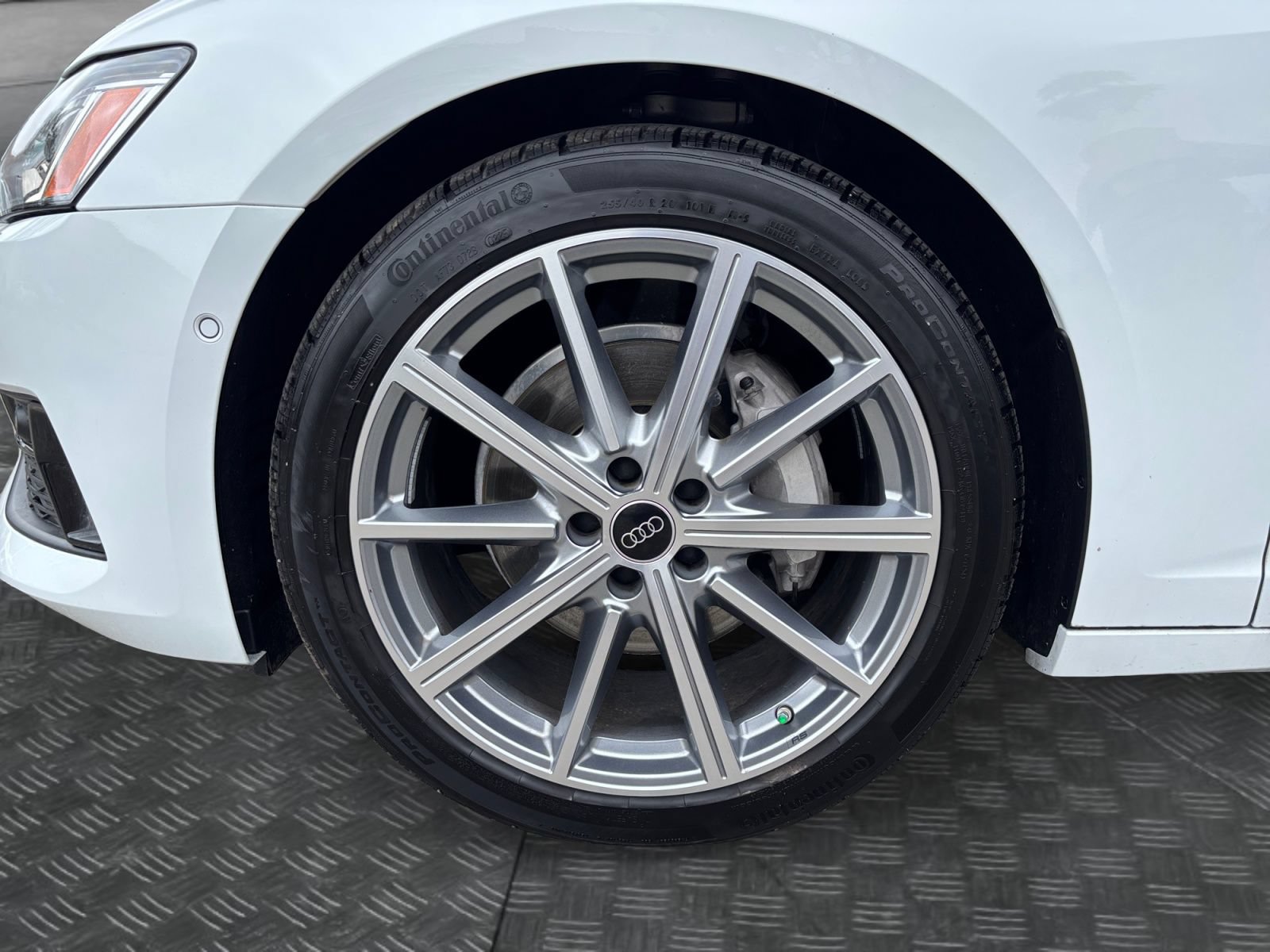 Used 2025 Audi A6 Premium Plus w/ Premium Plus Package AWD/4WD image 9