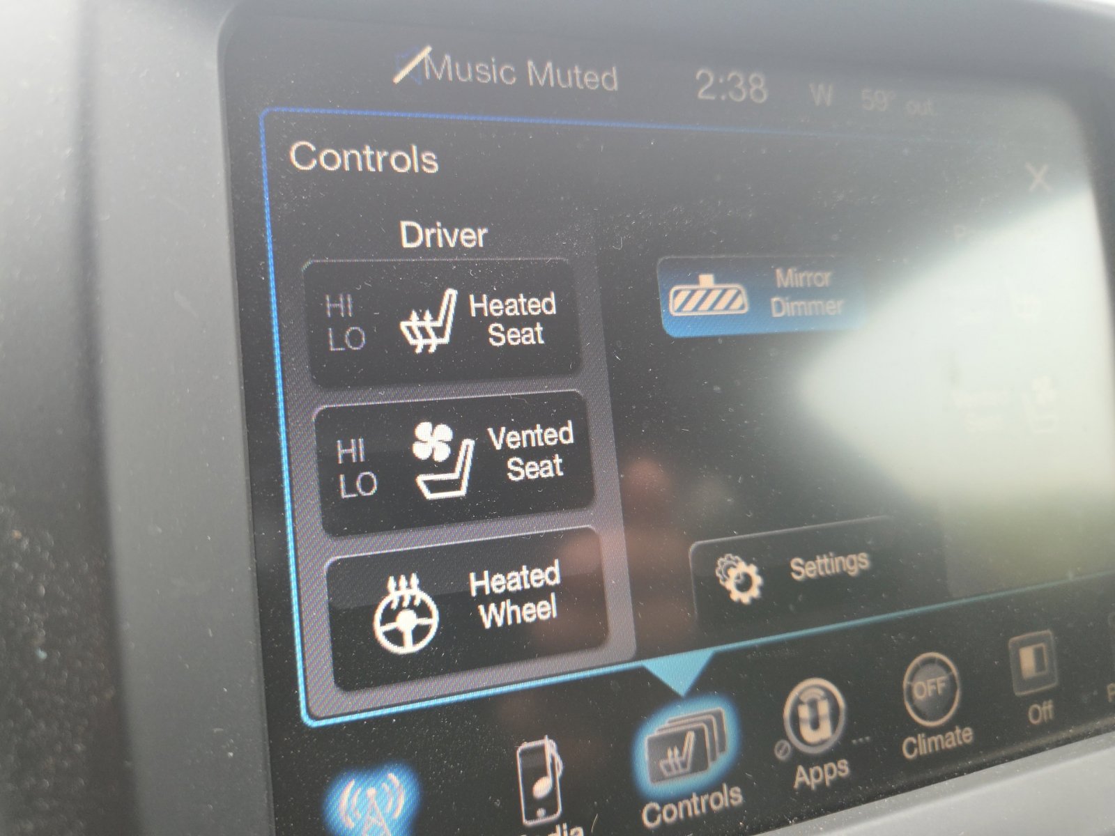 Used 2014 Jeep Cherokee Limited w/ Luxury Group AWD/4WD image 19