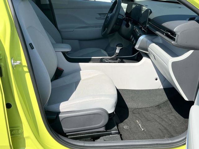 Used 2024 Hyundai Kona SE image 22