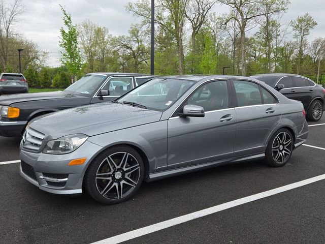Used 2013 Mercedes-Benz C 250 Sedan image 2