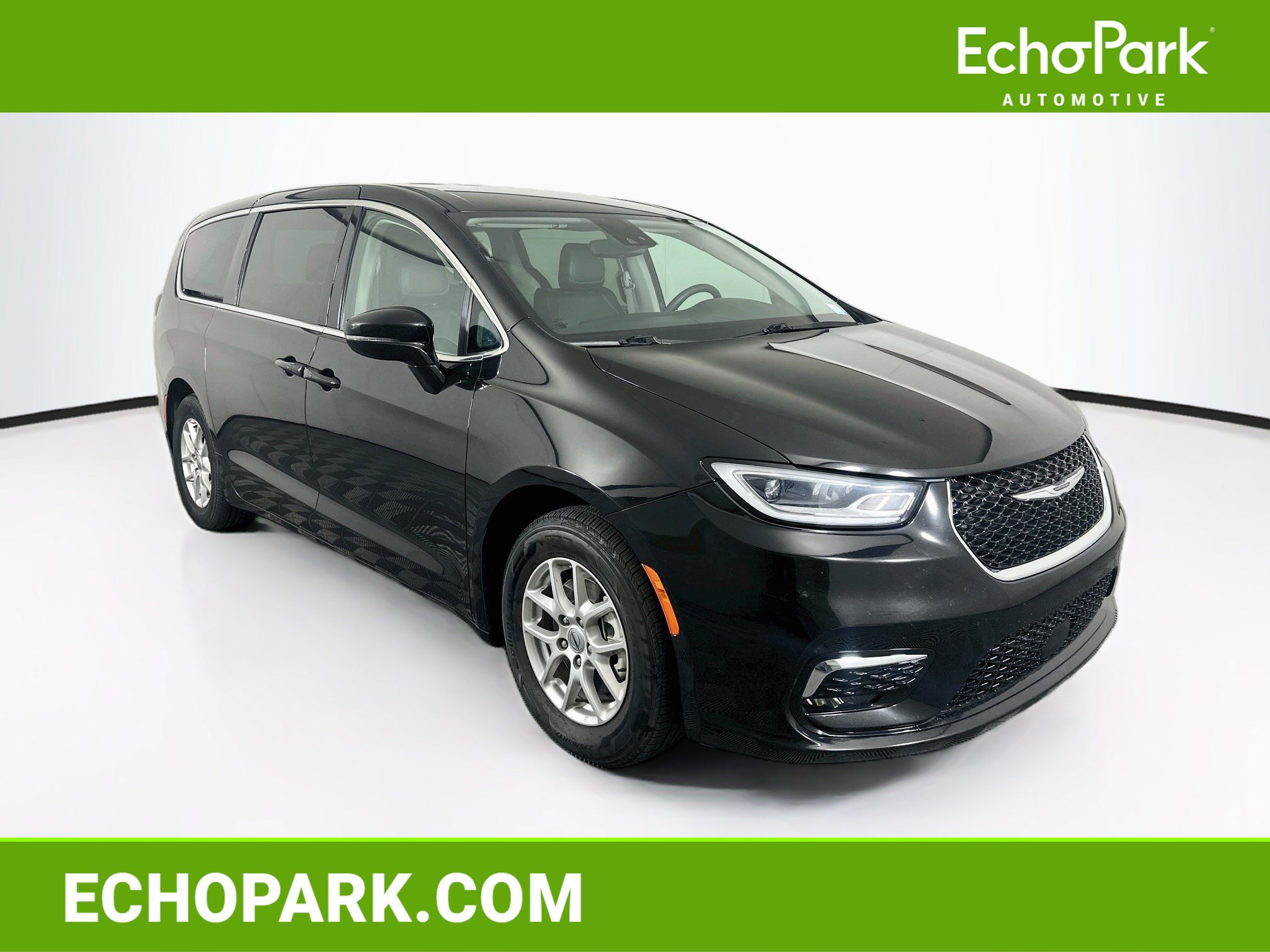 Used 2024 Chrysler Pacifica Touring-L