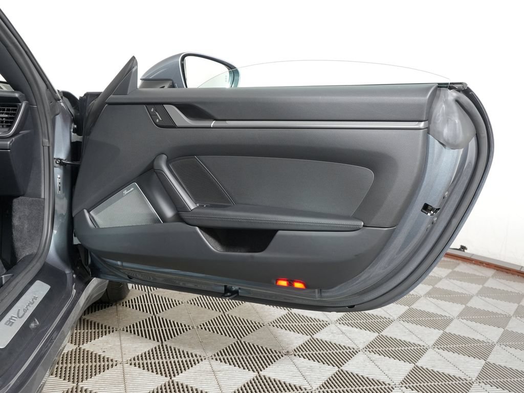 Certified 2025 Porsche 911 Carrera RWD image 46