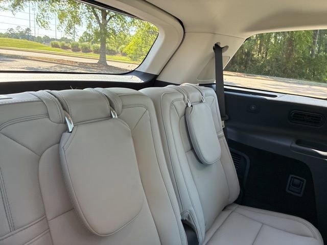 Certified 2025 Lincoln Aviator Reserve w/ Equipment Group 201A AWD/4WD image 25