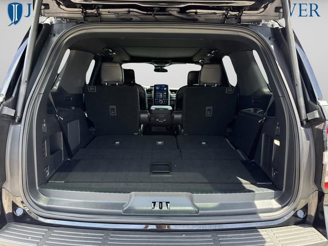 Used 2024 Ford Expedition Platinum AWD/4WD image 17