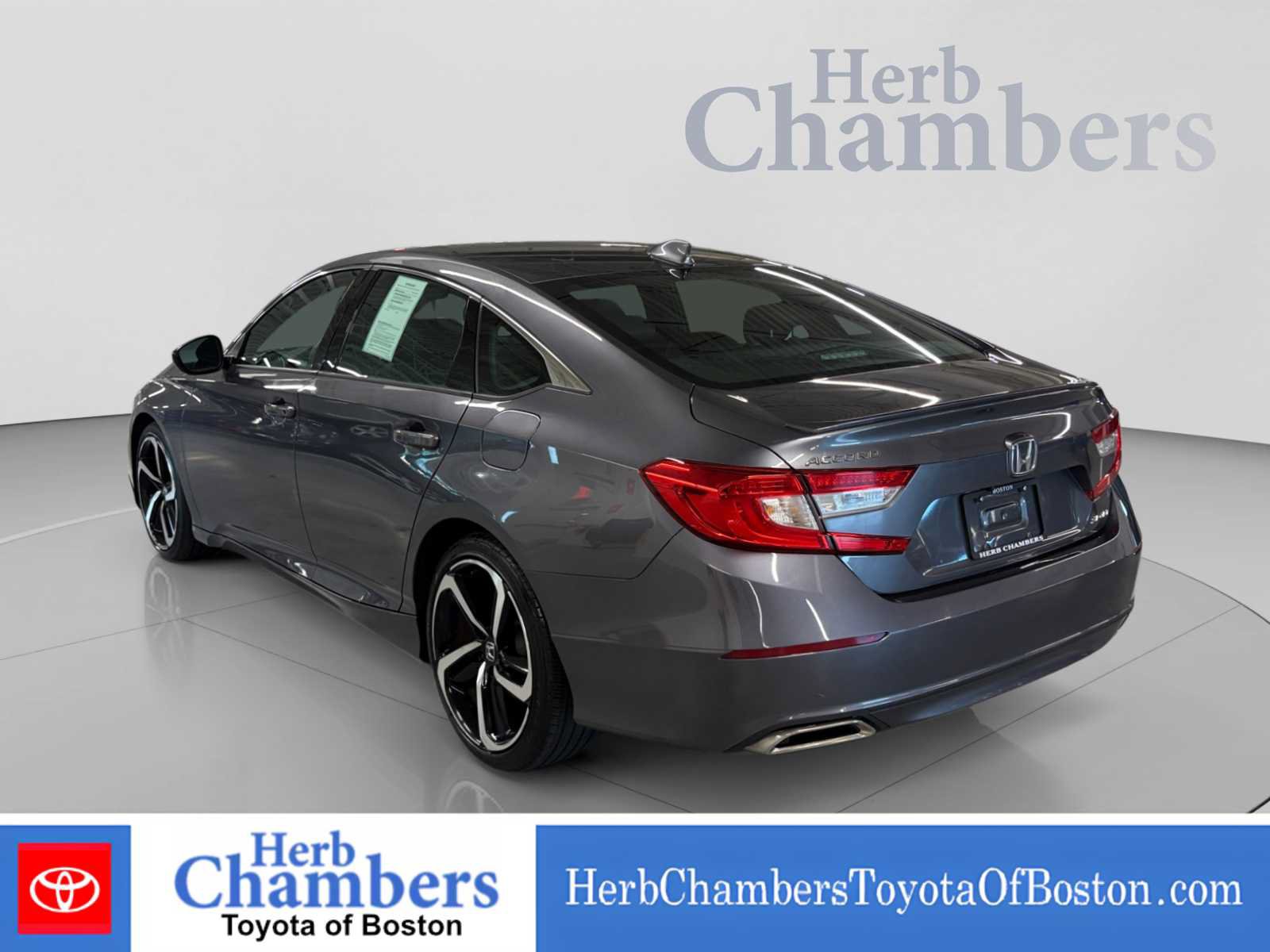 Used 2020 Honda Accord Sport image 3