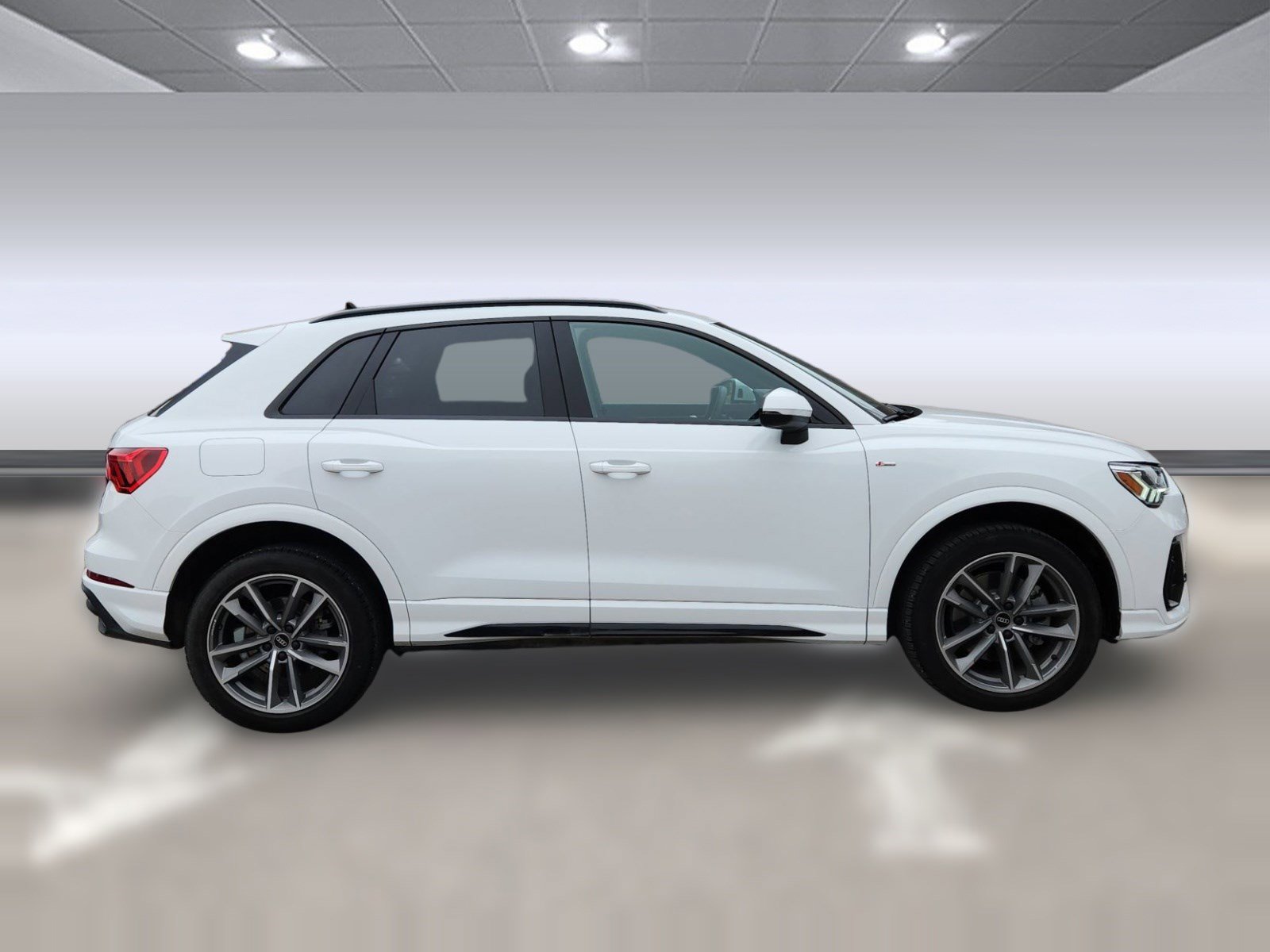 Certified 2025 Audi Q3 2.0T Premium w/ Convenience Package image 8