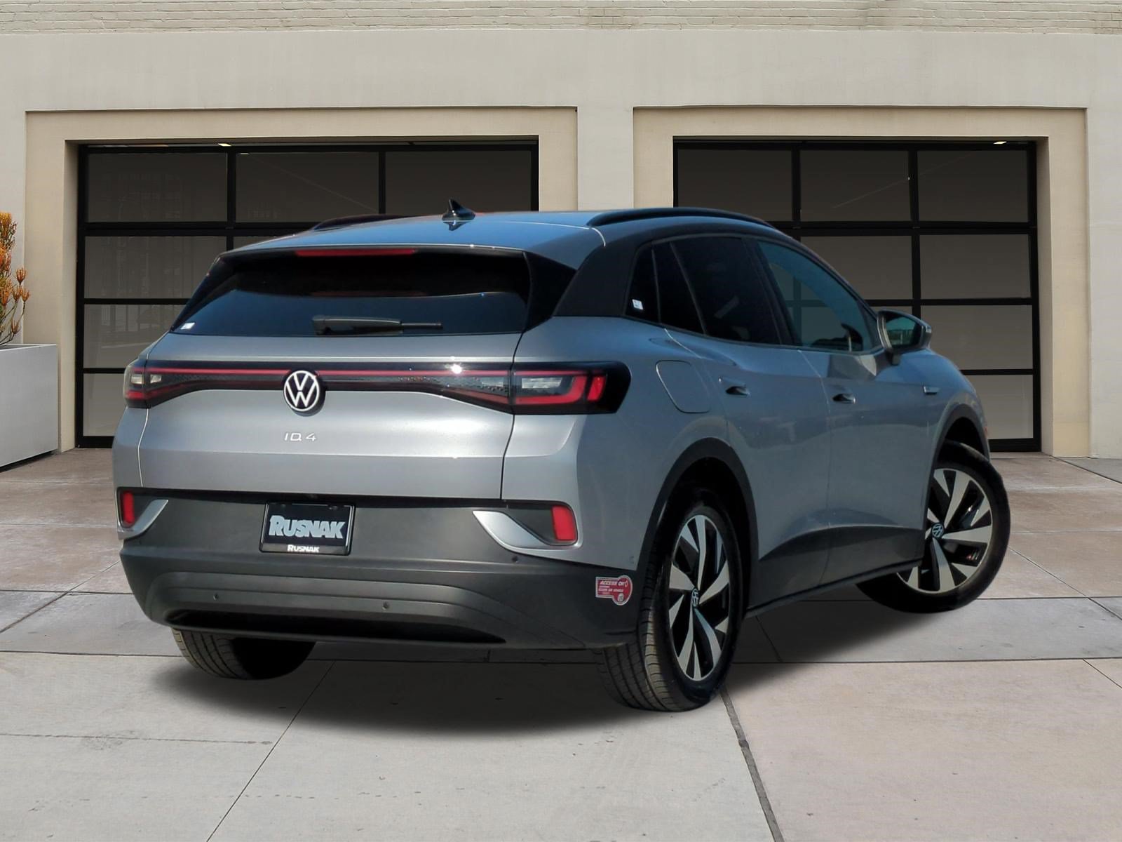 Used 2023 Volkswagen ID.4 Pro RWD image 4