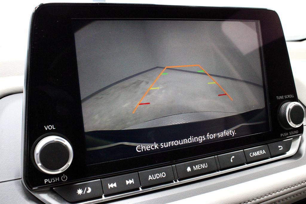 Used 2023 Nissan Rogue SV FWD image 2
