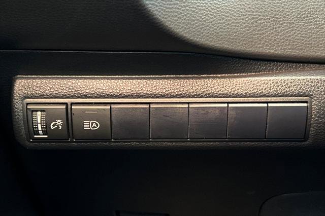 Certified 2021 Toyota Corolla SE FWD image 29