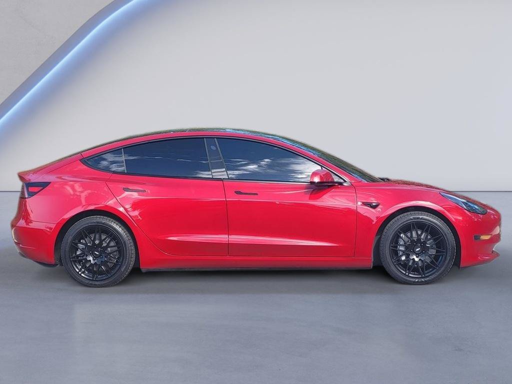 Used 2023 Tesla Model 3 Standard Range RWD image 4