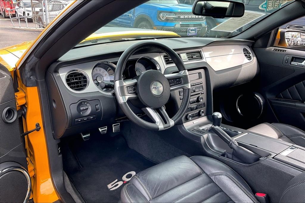 Used 2011 Ford Mustang GT Premium w/ GT Coupe Accessory Pkg 5 RWD image 13