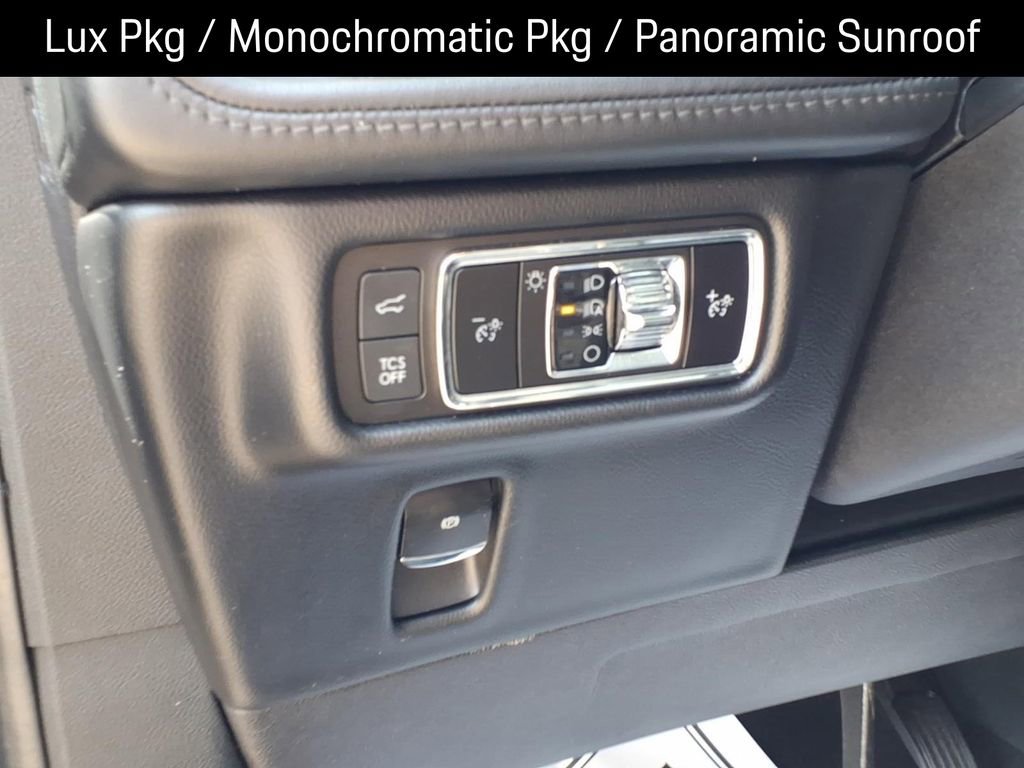 Certified 2023 Lincoln Nautilus Reserve w/ Monochromatic Package image 19