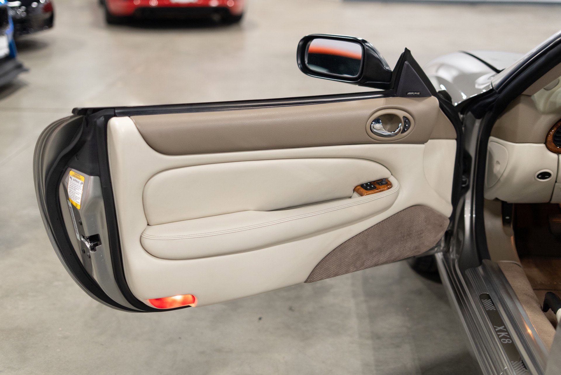 Used 2006 Jaguar XK8 Convertible image 45