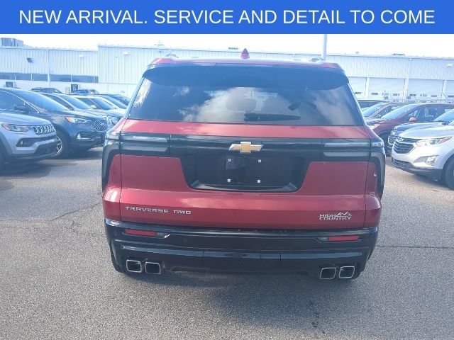Certified 2025 Chevrolet Traverse High Country w/ LPO, Floor Liner Package AWD/4WD image 5