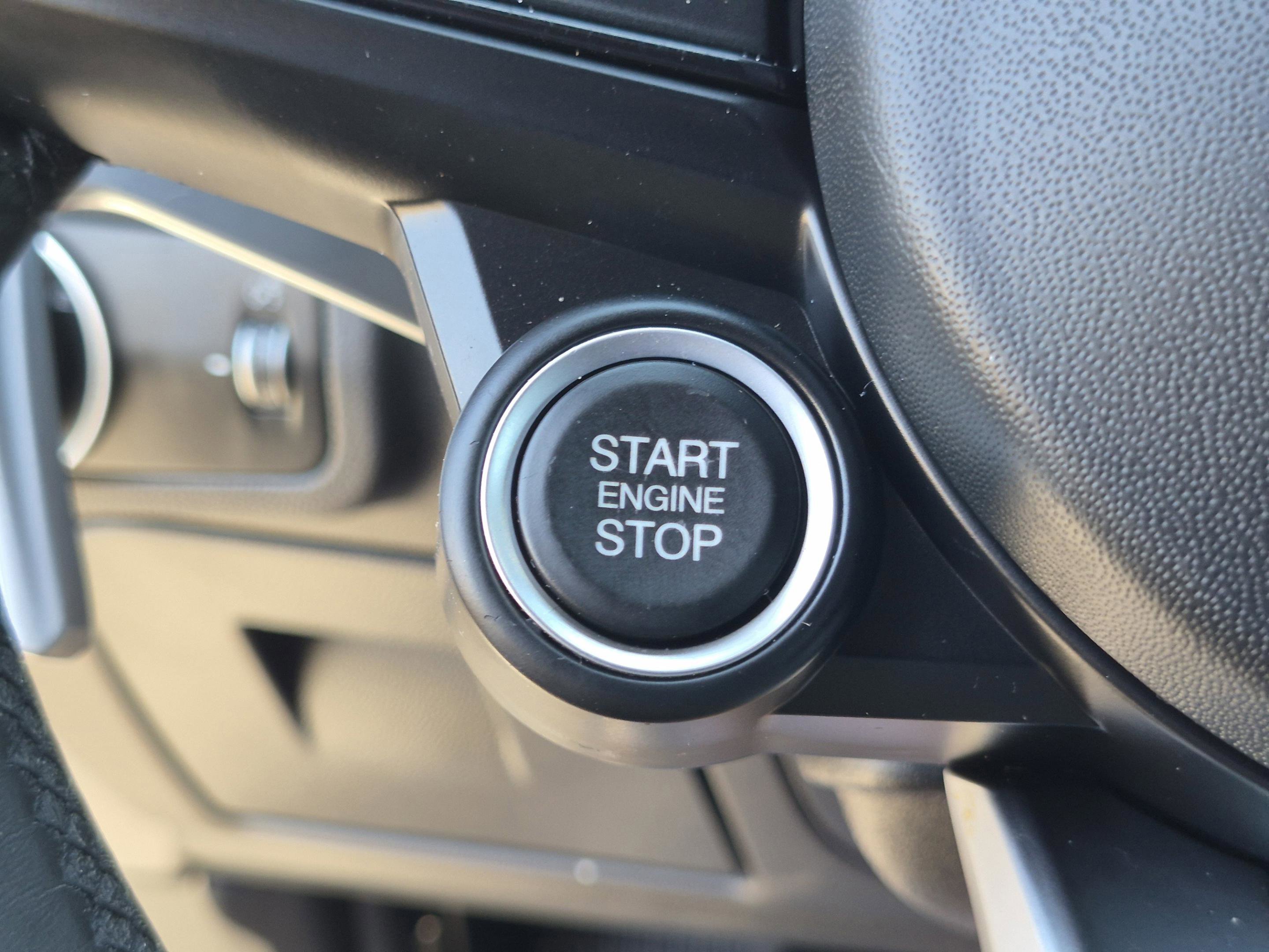 Used 2022 Alfa Romeo Stelvio Sprint RWD image 42