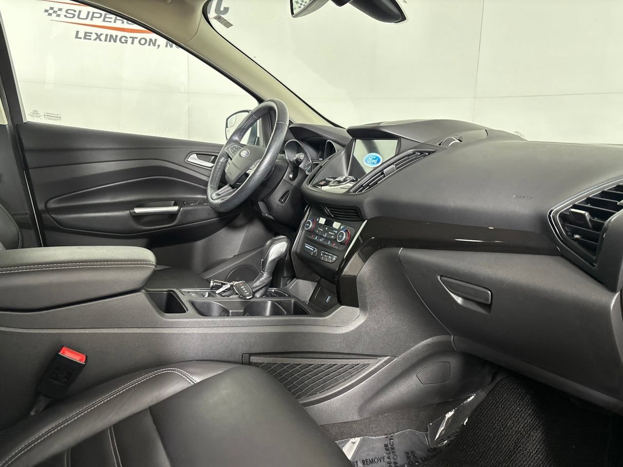 Used 2019 Ford Escape Titanium FWD image 32