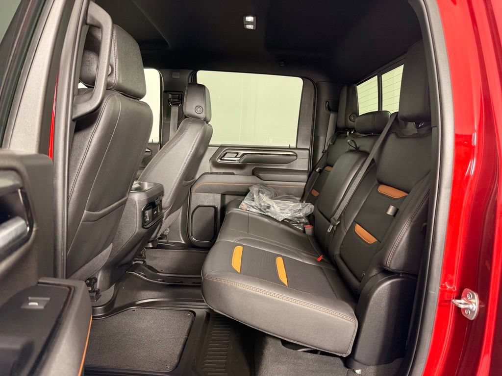 Used 2025 GMC Sierra 2500 AT4 w/ AT4 Preferred Package AWD/4WD image 15