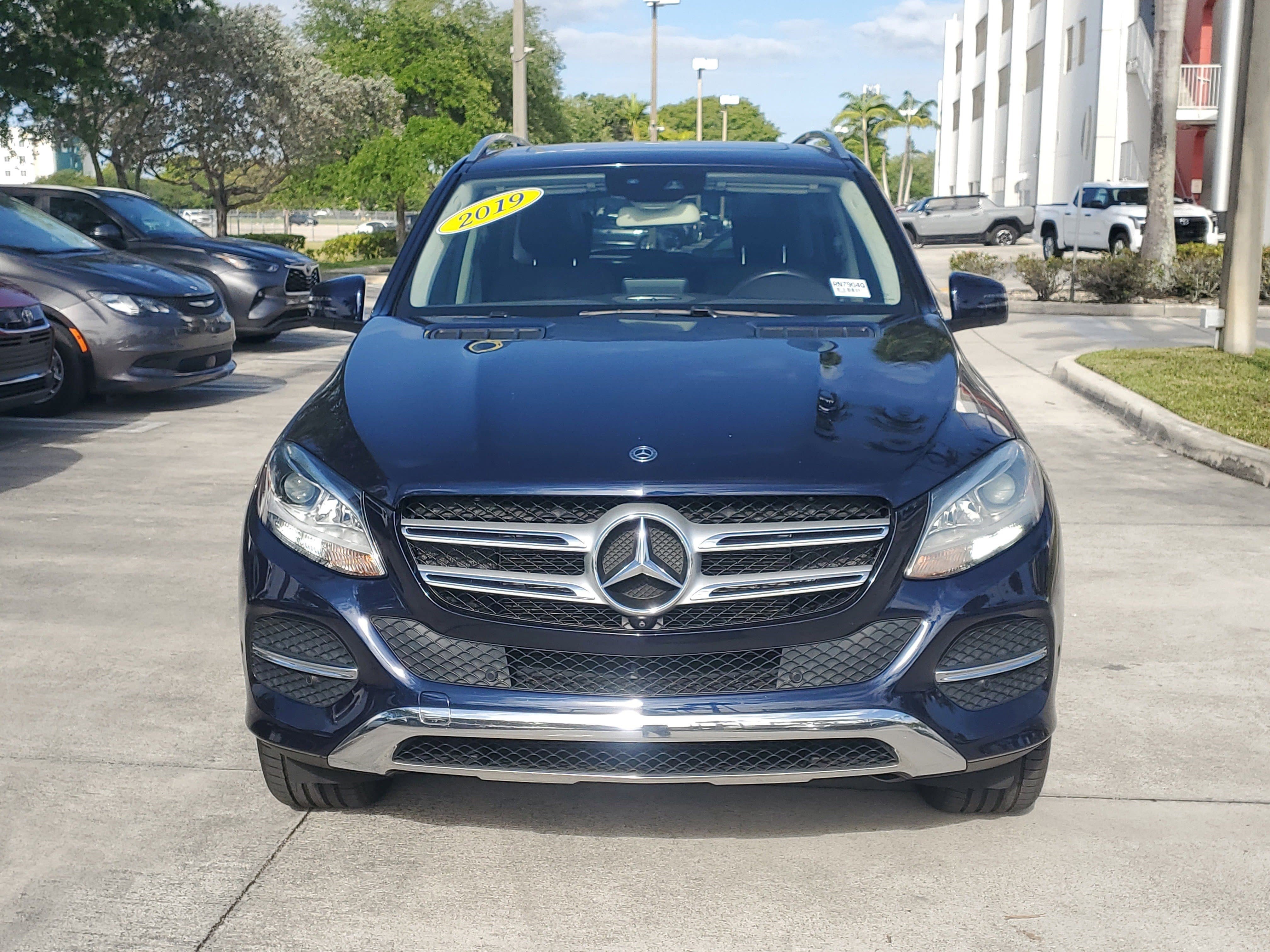 Used 2019 Mercedes-Benz GLE 400 4MATIC image 8