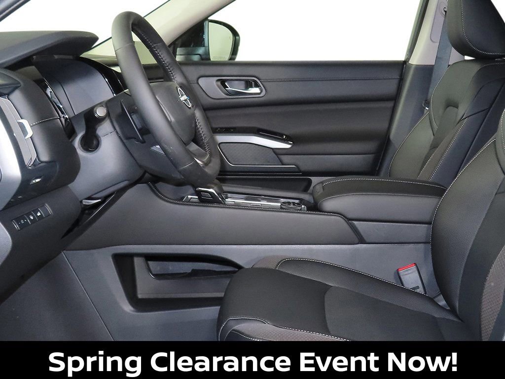 New 2026 Nissan Pathfinder SL image 12