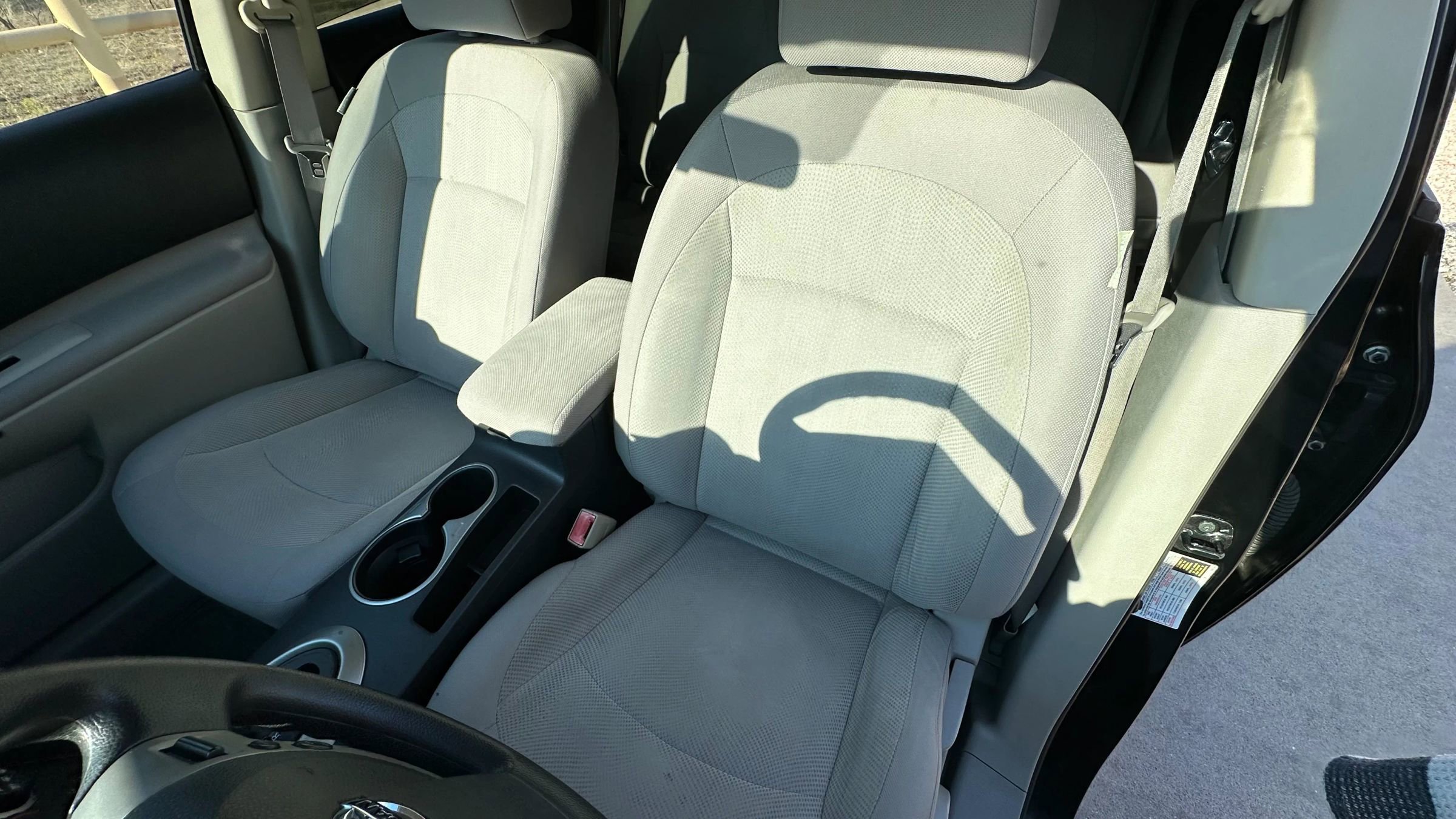 Used 2011 Nissan Rogue S image 18