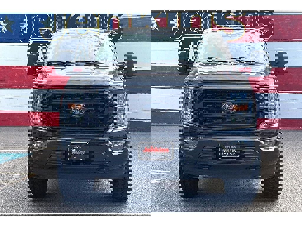 Used 2023 Ford F150 XLT w/ Trailer Tow Package AWD/4WD image 3