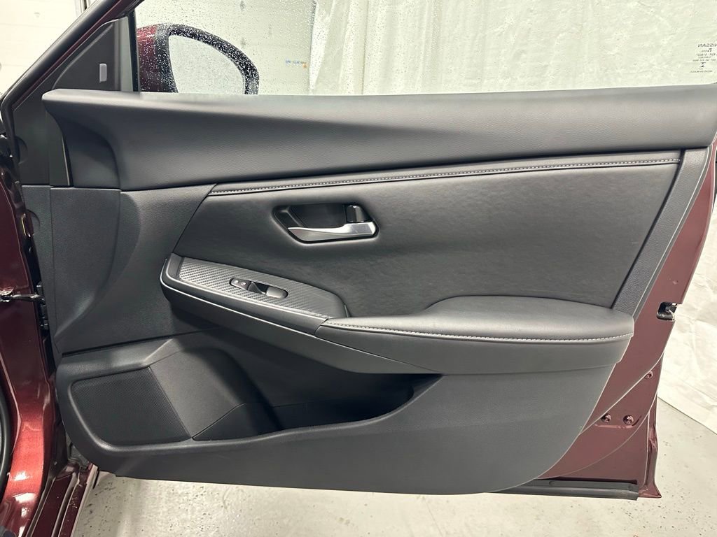 Used 2025 Nissan Sentra SV FWD image 53