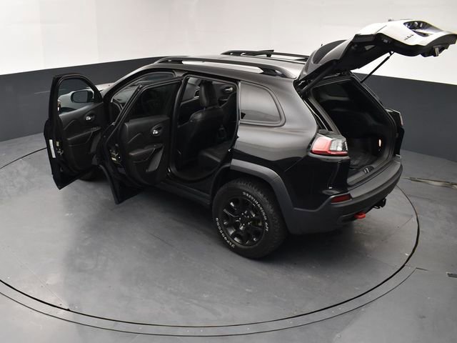 Used 2022 Jeep Cherokee Trailhawk w/ Sun, Sound & Nav Group AWD/4WD image 28