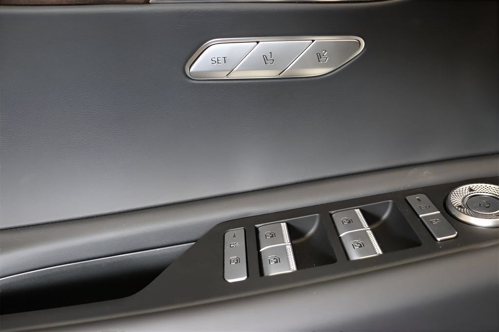 Certified 2025 Genesis GV80 3.5T Prestige AWD/4WD image 10
