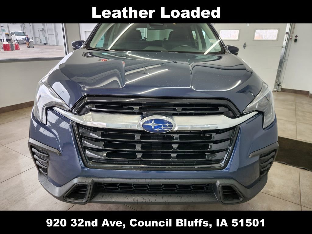 Used 2023 Subaru Ascent Limited image 3