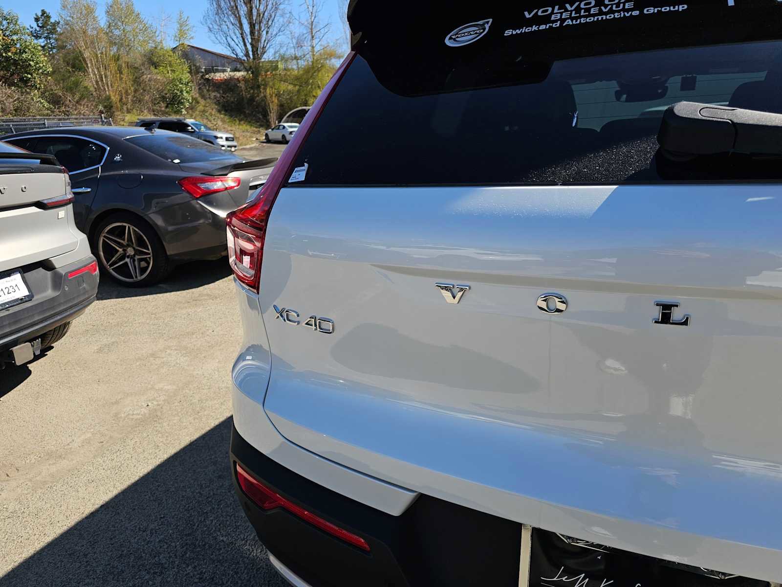Used 2025 Volvo XC40 B5 Core w/ Climate Package AWD/4WD image 13