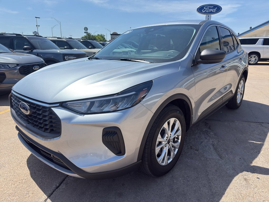 Used 2023 Ford Escape Active w/ Cold Weather Package