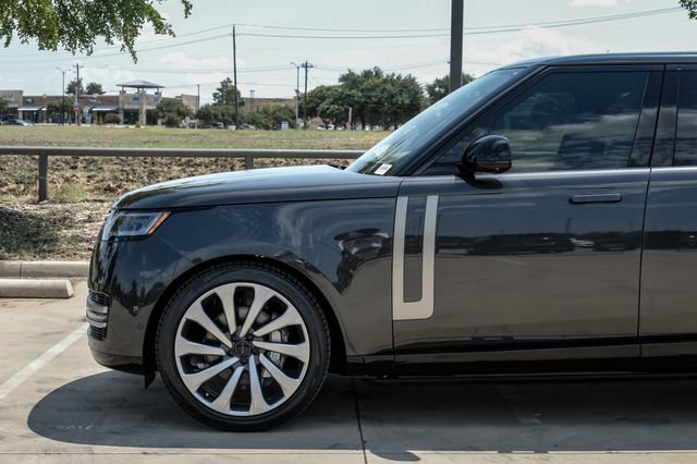 New 2026 Land Rover Range Rover SE AWD/4WD image 13