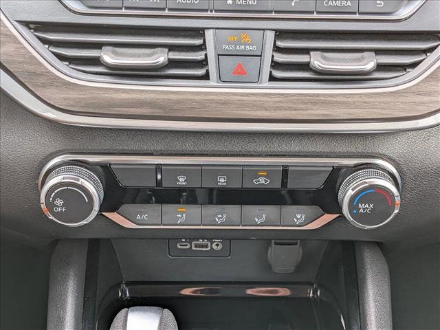 Used 2024 Nissan Altima 2.5 SV image 11