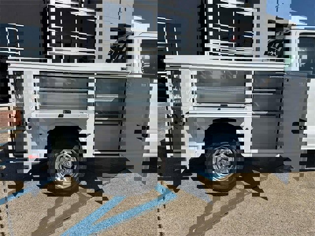 New 2026 Ford F250 XL w/ XL Chrome Package image 9