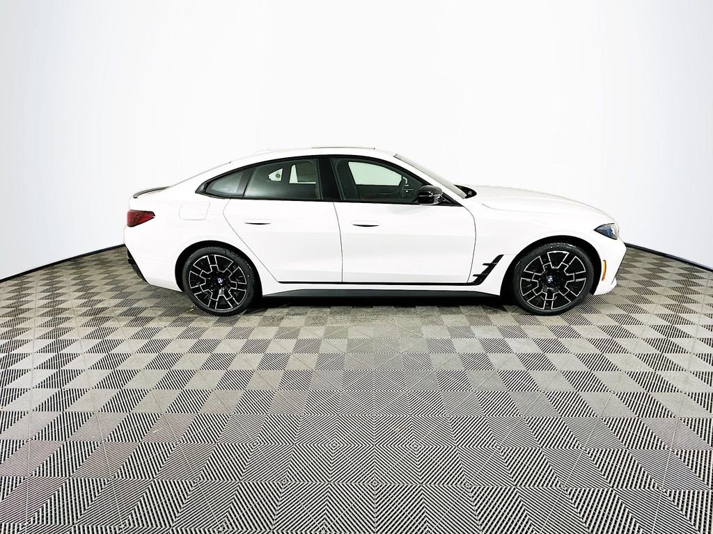 New 2026 BMW 430i xDrive w/ M Sport Package image 10