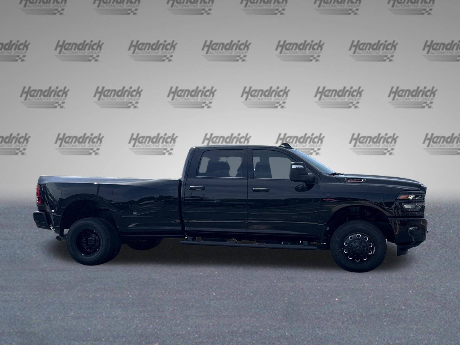 New 2026 RAM 3500 Big Horn AWD/4WD image 9
