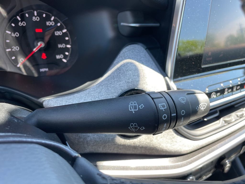 Used 2025 Jeep Compass Latitude image 16