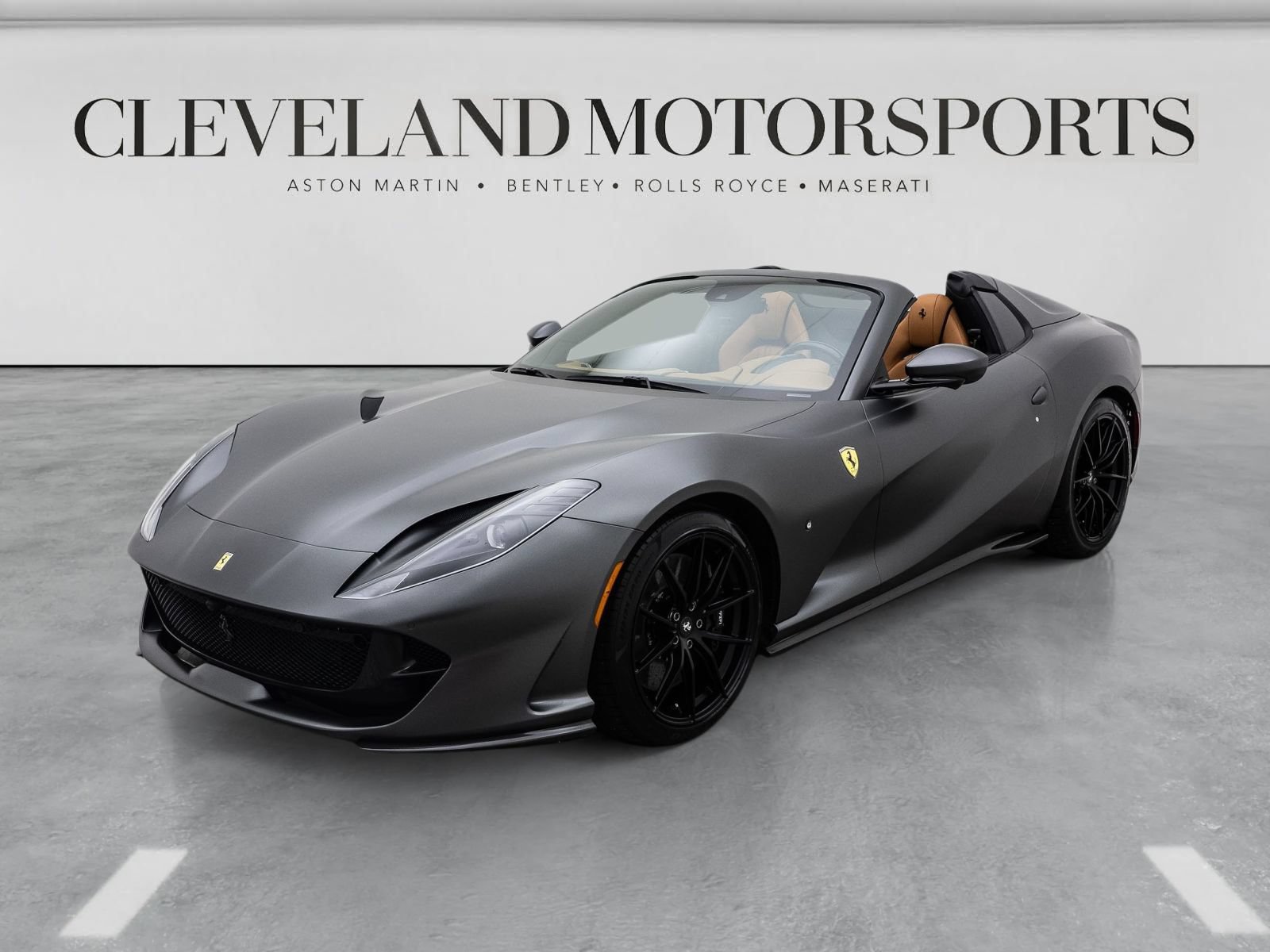 Used 2021 Ferrari 812 GTS RWD image 3