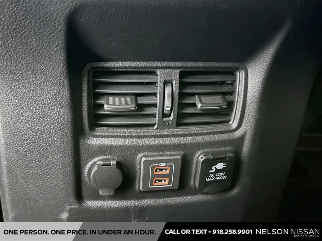 Certified 2021 Nissan Titan SL AWD/4WD image 26
