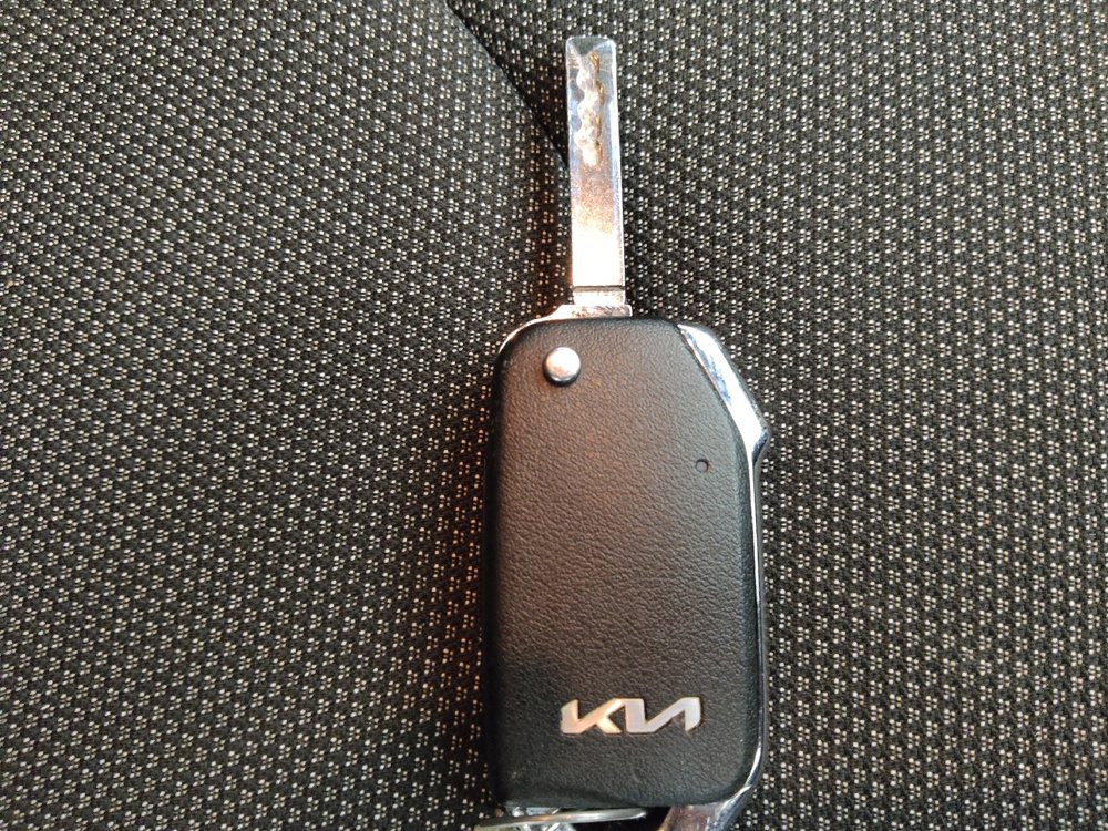 Used 2023 Kia Forte LXS image 32