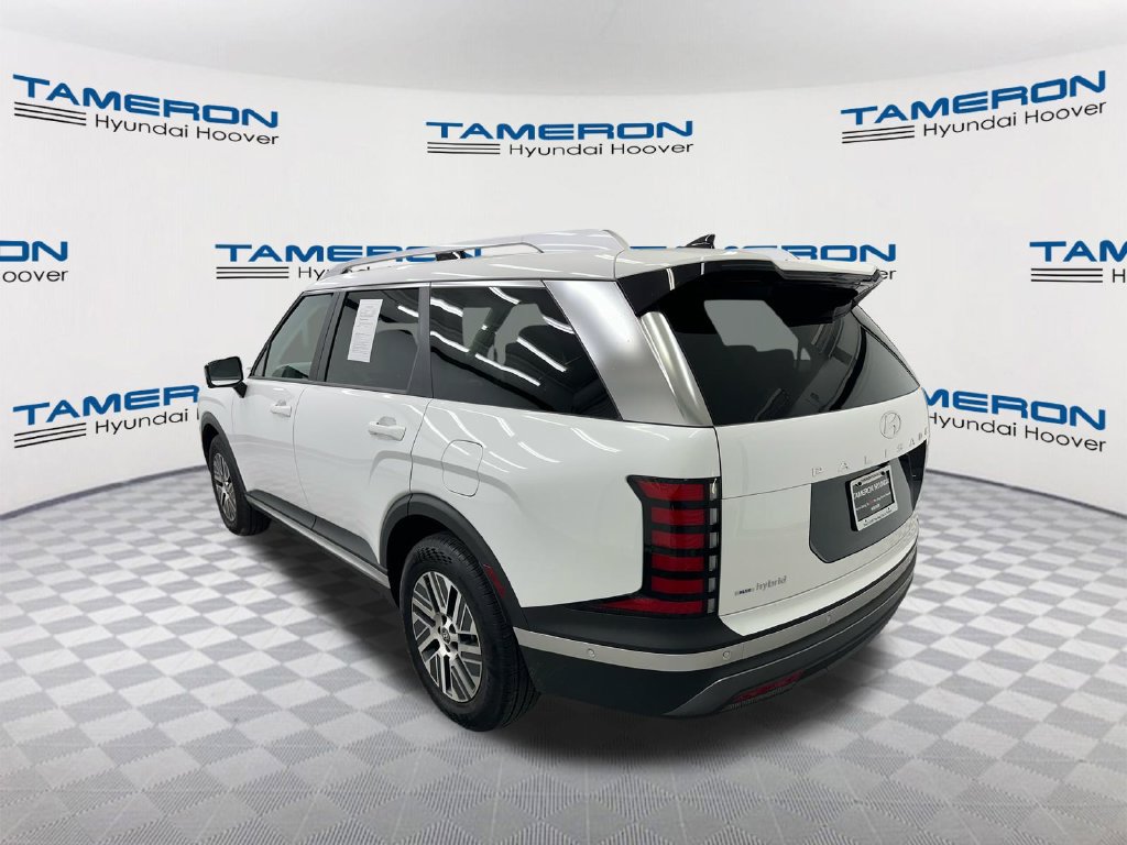 Used 2026 Hyundai Palisade SEL Premium FWD image 3