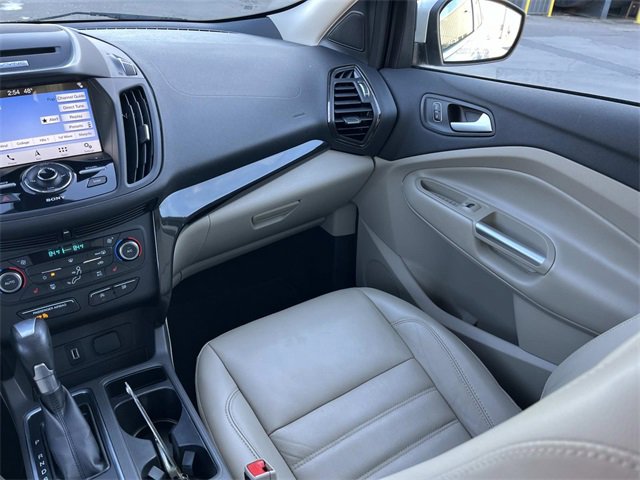 Used 2017 Ford Escape Titanium image 15