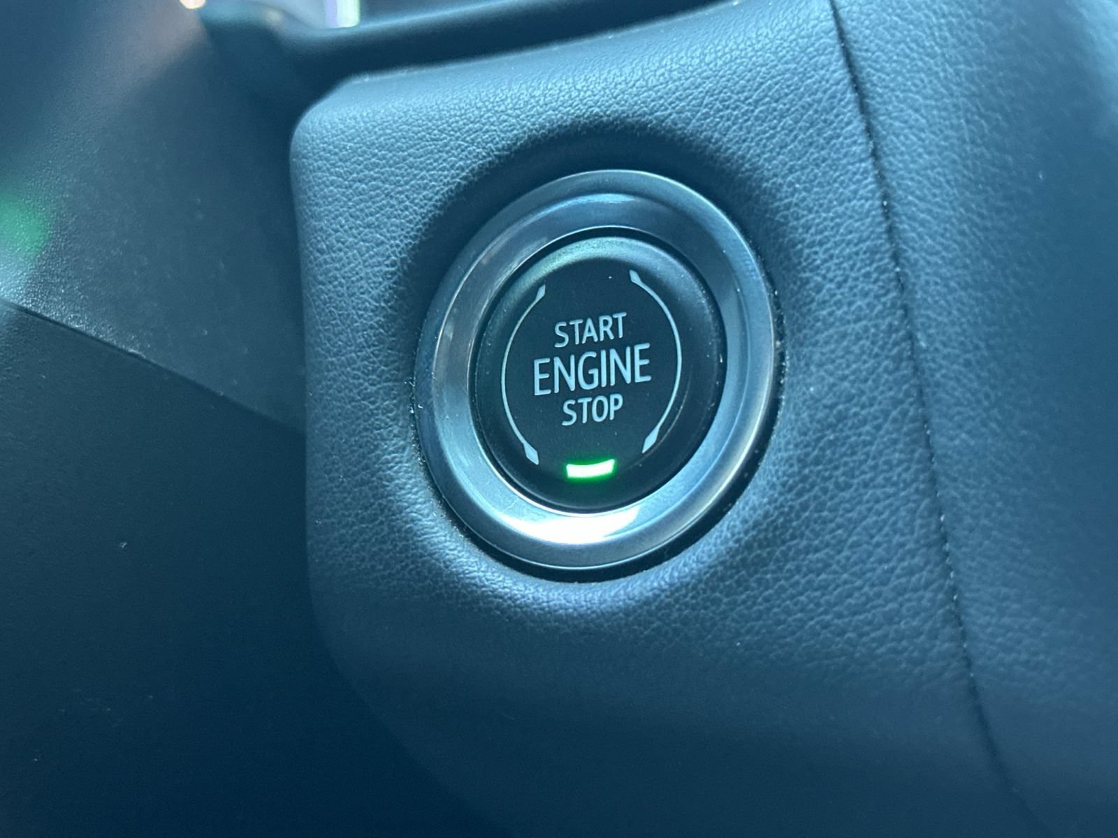 Used 2021 GMC Yukon AT4 AWD/4WD image 26