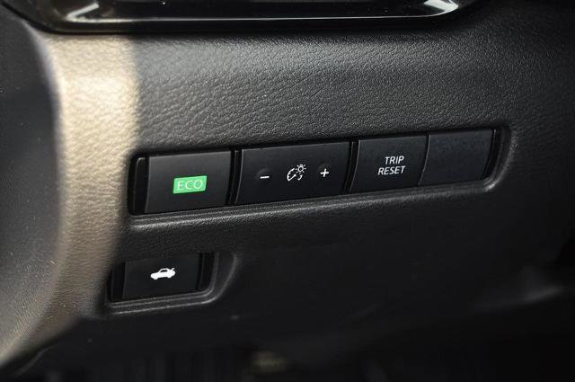 Used 2024 Nissan Sentra SV image 11