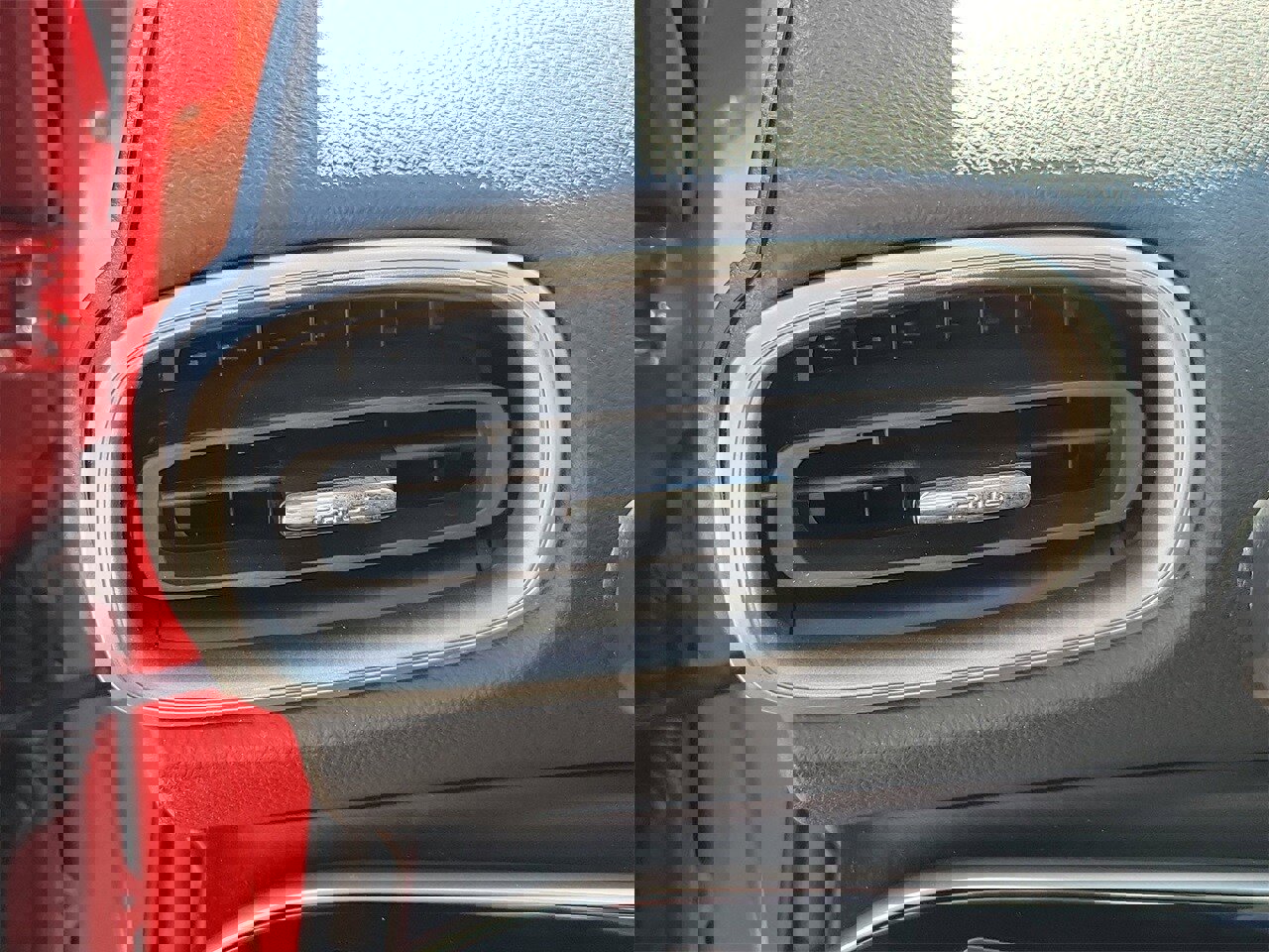 Used 2022 Toyota Prius Prime LE image 29