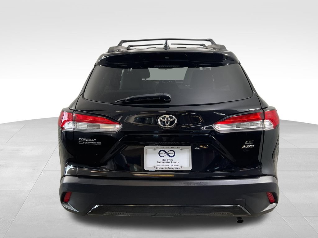Used 2022 Toyota Corolla Cross LE AWD/4WD image 8