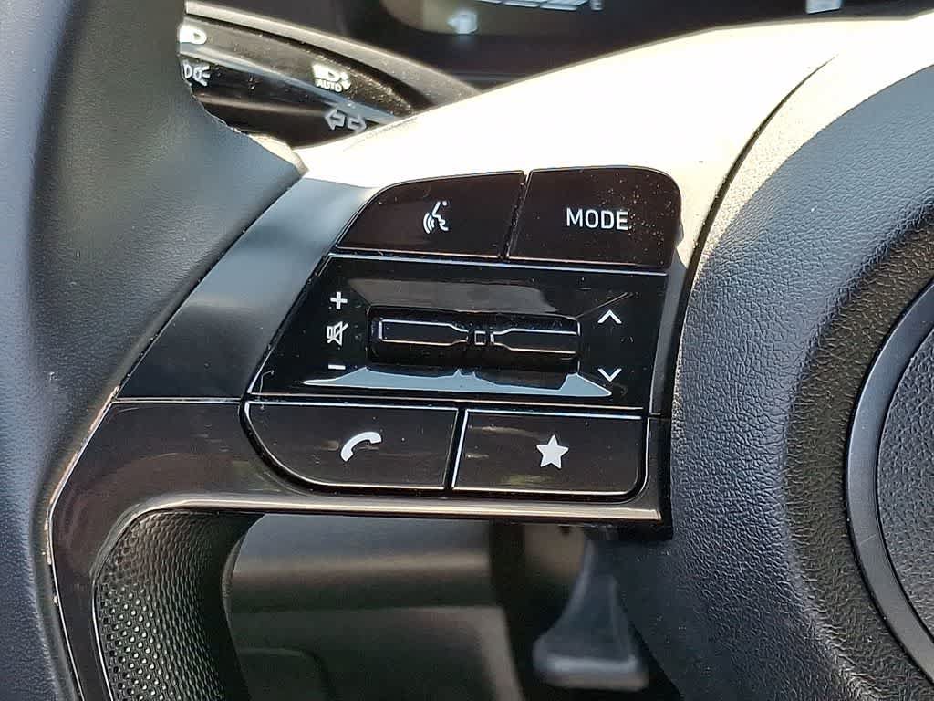 Certified 2025 Hyundai Elantra Sport FWD image 19