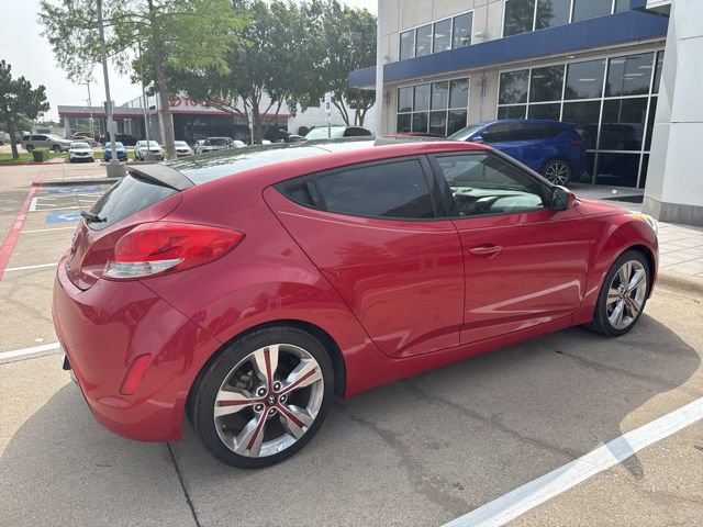 Used 2016 Hyundai Veloster w/ Option Group 02 FWD image 3